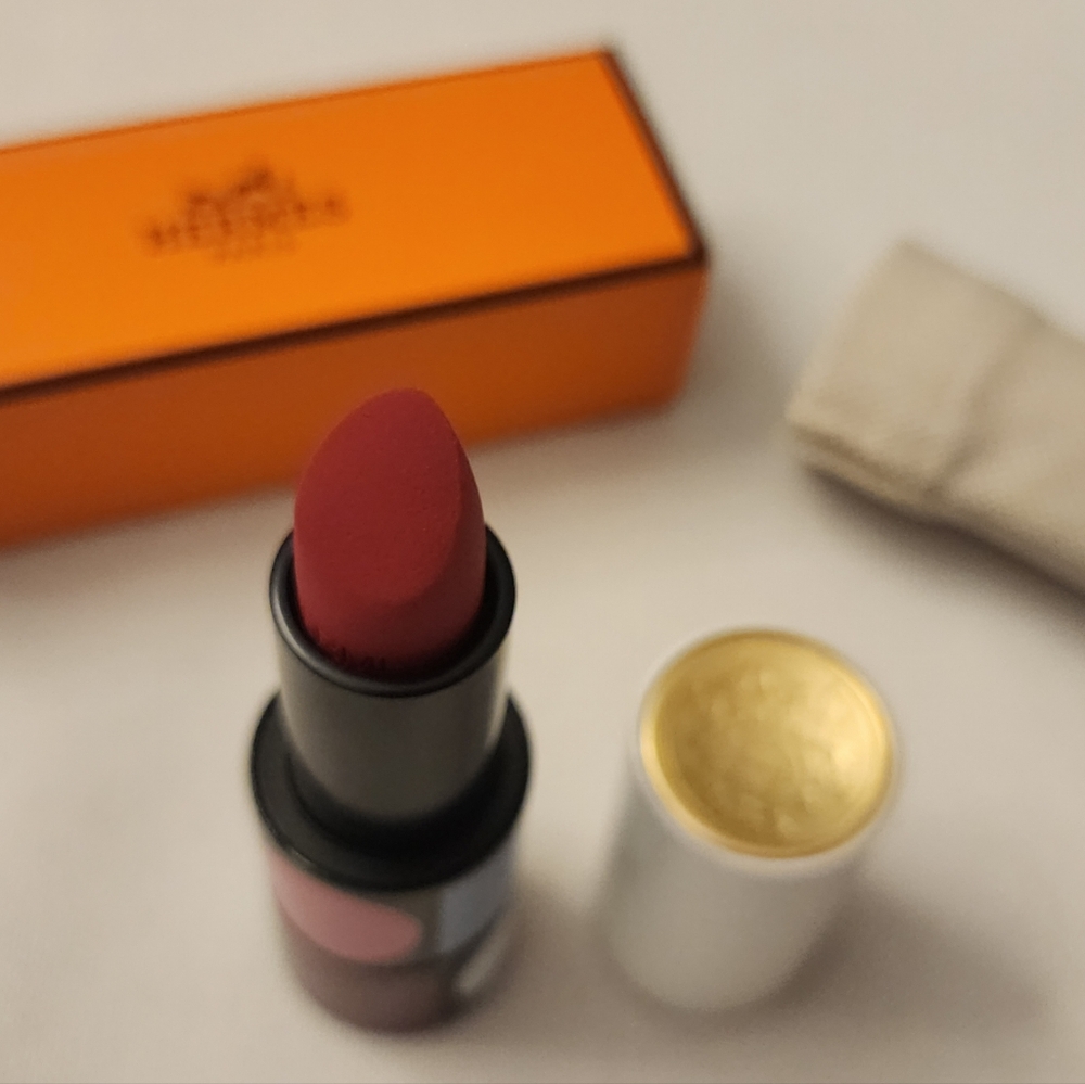 Giftable Never Used Hermès Rouge Lipstick -Limited Edition - Picture 7 of 9